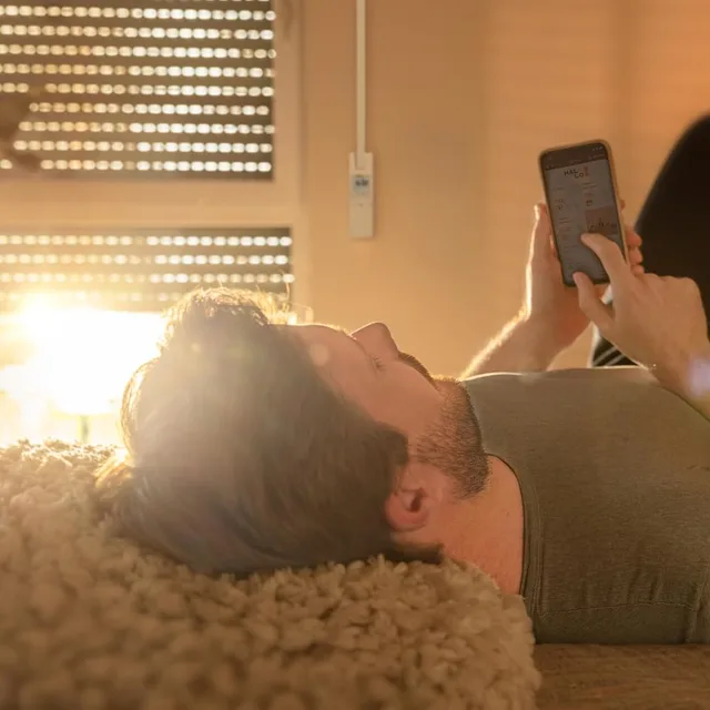 Rollladensteuerung per Smartphone vom Sofa aus